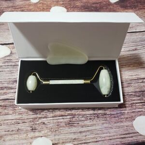 Jade Roller and Gua Sha Set